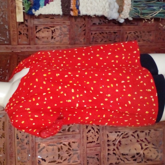 Timing: Blouse - Picture 2 of 5